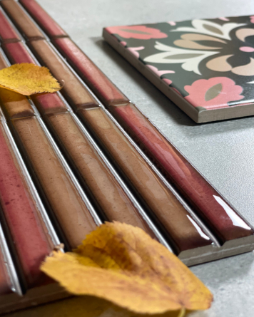 Wall Sticks Red Vintage Design | Kit Kat Rust 11,5x23 cm