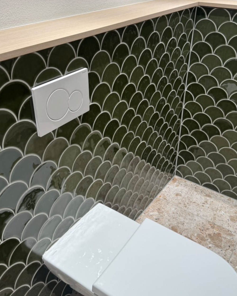Green Fish Scale Tiles 12x12.5 cm | SAMPLE SHIPPING