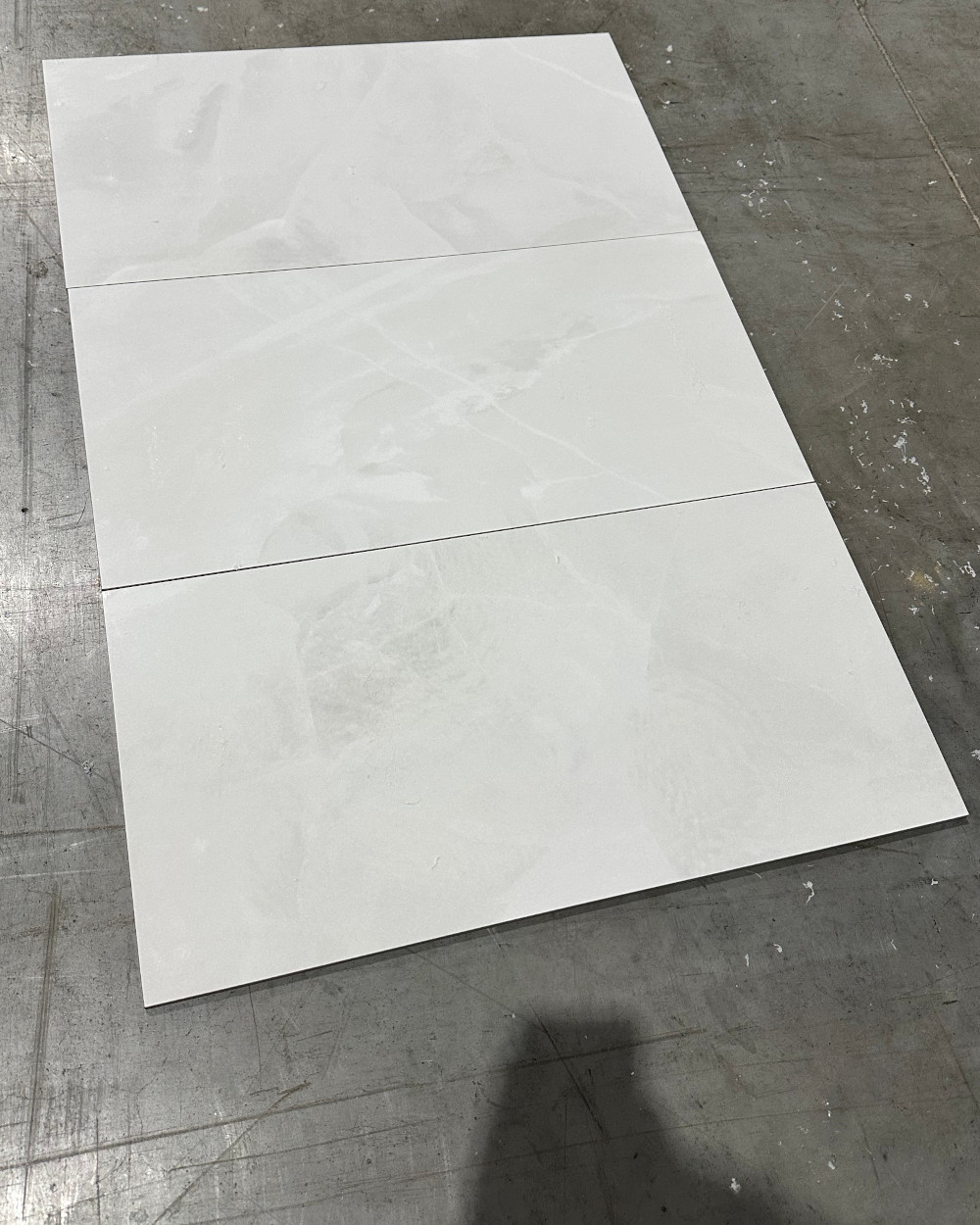 3,24 m² Restposten Onyx White 30x60 cm Poliert