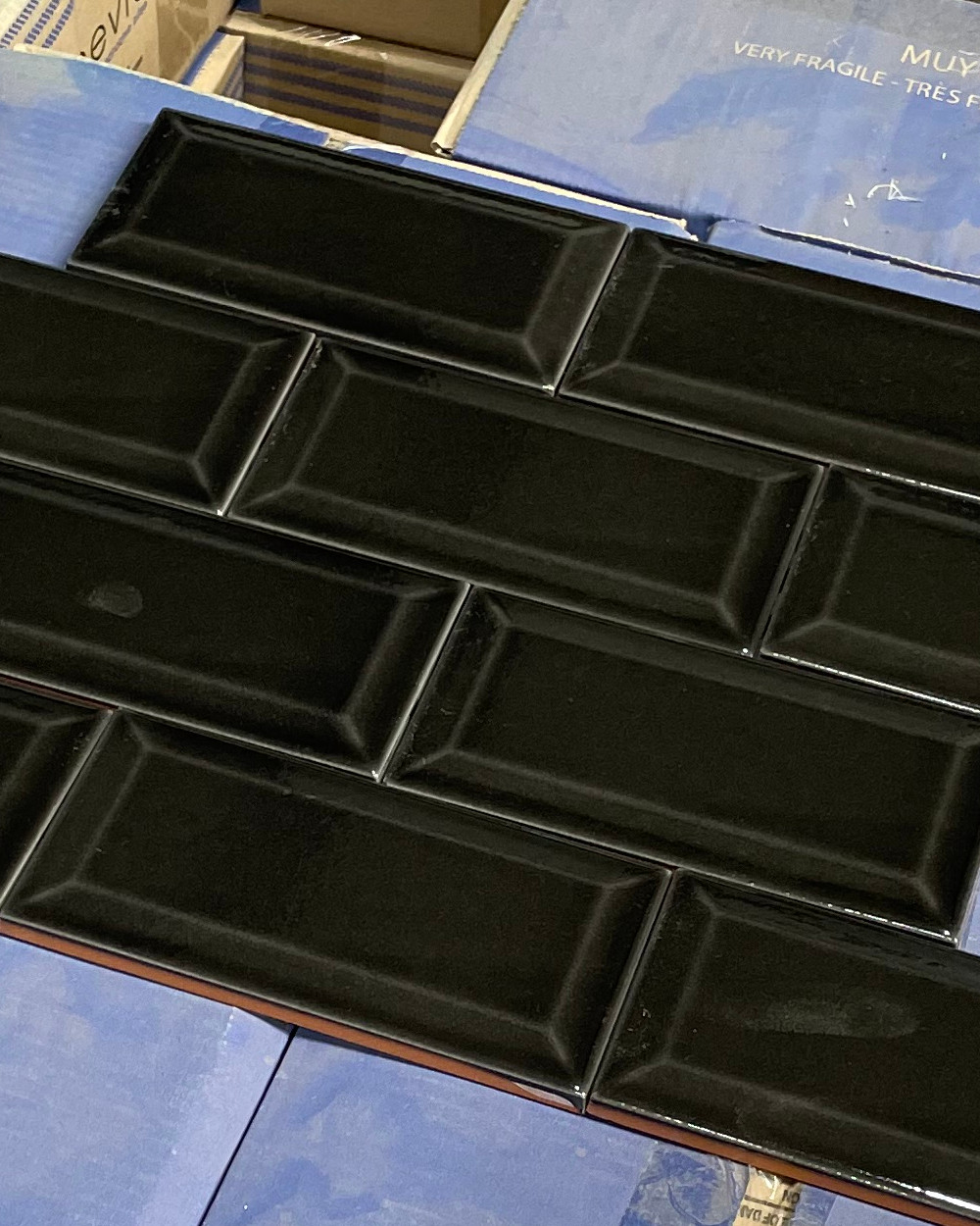 22 m² Restposten | PLAQUETA 7,5X15 METRO NEGRO CRAQUELE