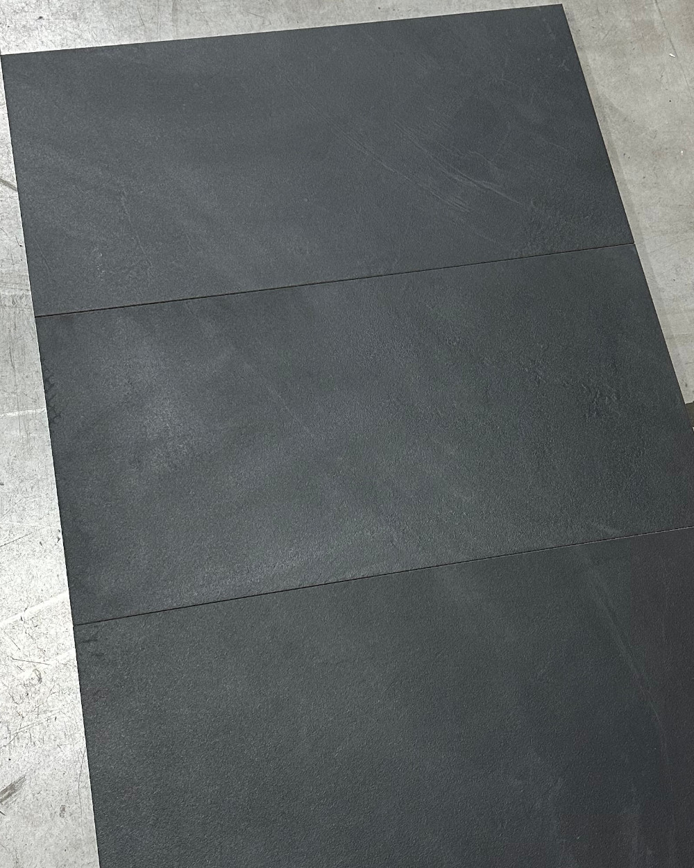25,92 m² Restposten | Resin Bruxelles Black Lap. 30x60cm