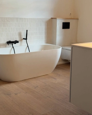 White Bar Wall Tile Glossy 10x30 cm