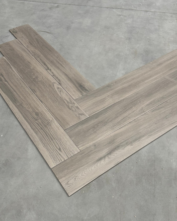Wood look tiles Olmo Chestnut 20x120 cm