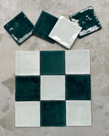 Nour Emerald – Zellige-Wandfliese in Grün, 10x10 cm