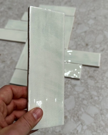 Nour Pastel Green – Zellige Wandfliese Grün 6,5x20 cm | ZELLIGE COUTURE