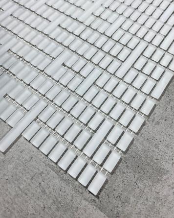 Designer Mosaik in weiß | Design Mosaikfliesen aus Glas in weiß| MUSTERVERSAND
