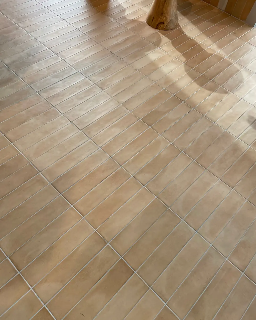 Terracotta-look tiles in brick design for floor and wall | Clay Straw 6x24.6 cm
