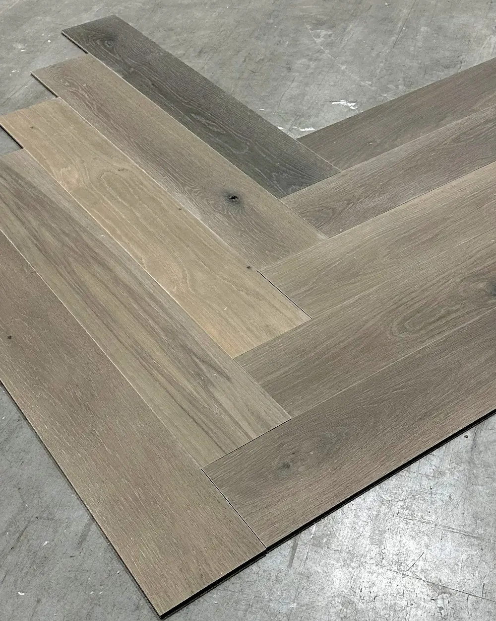 13,09 m² Restposten Due Natural Brushed Oak Walnut 20x120 cm