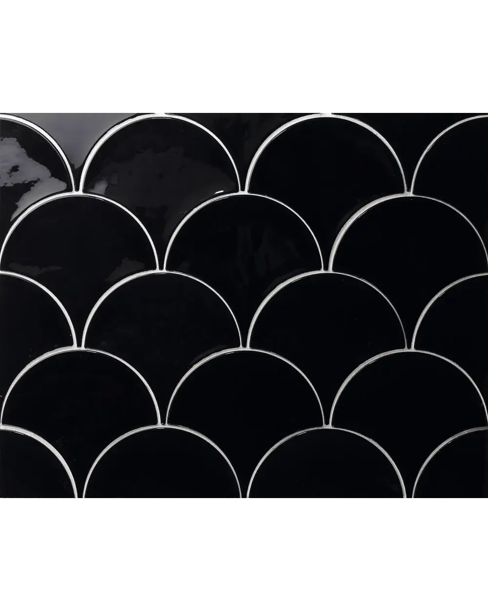 Smiles Night: Fish Scale Wall Tile in Black